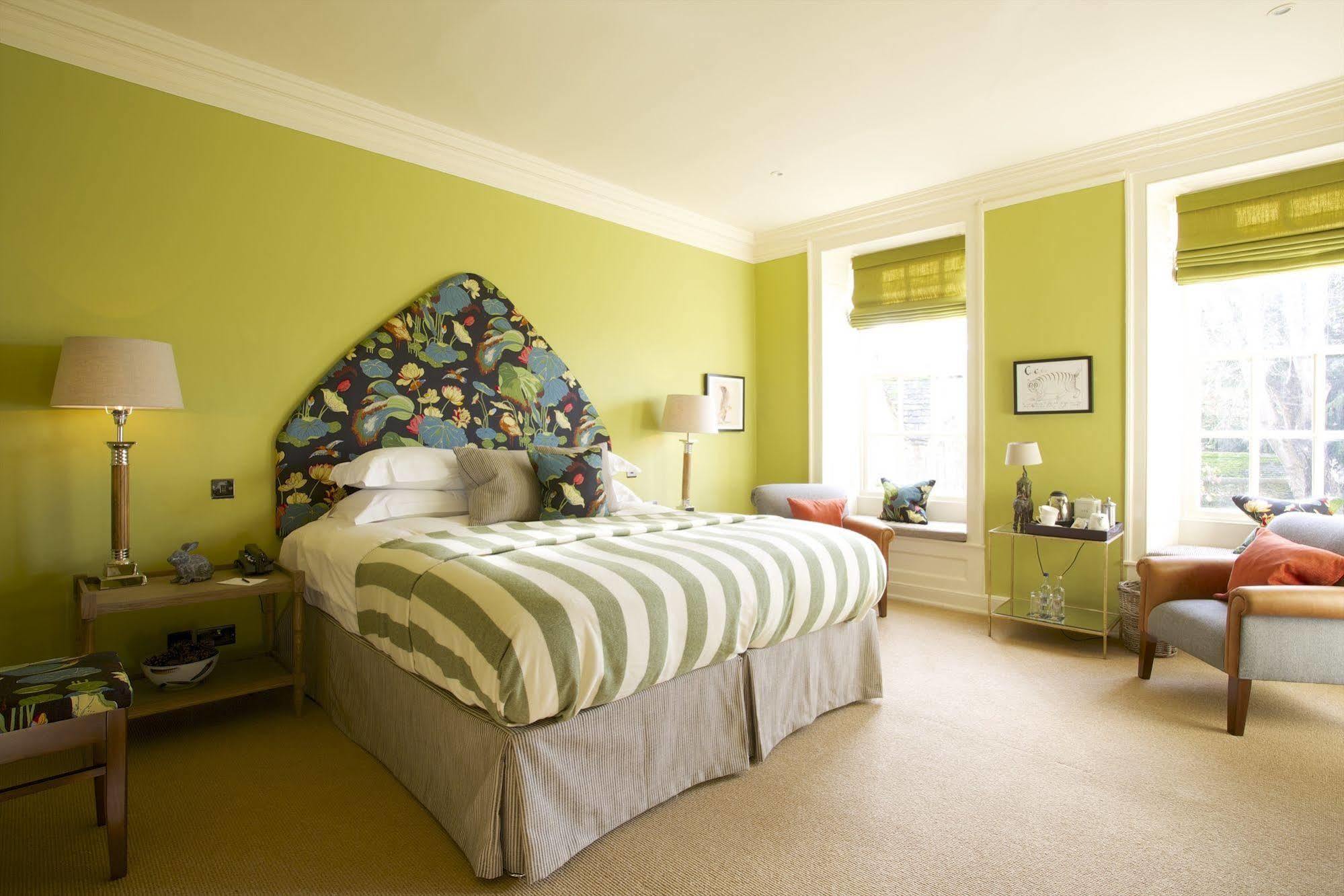 The Close Hotel Tetbury Bagian luar foto